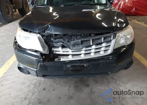 2011 Subaru Forester 2.5X Premium z USA, uszkodzony, nr VIN JF2SHADC5BH704096